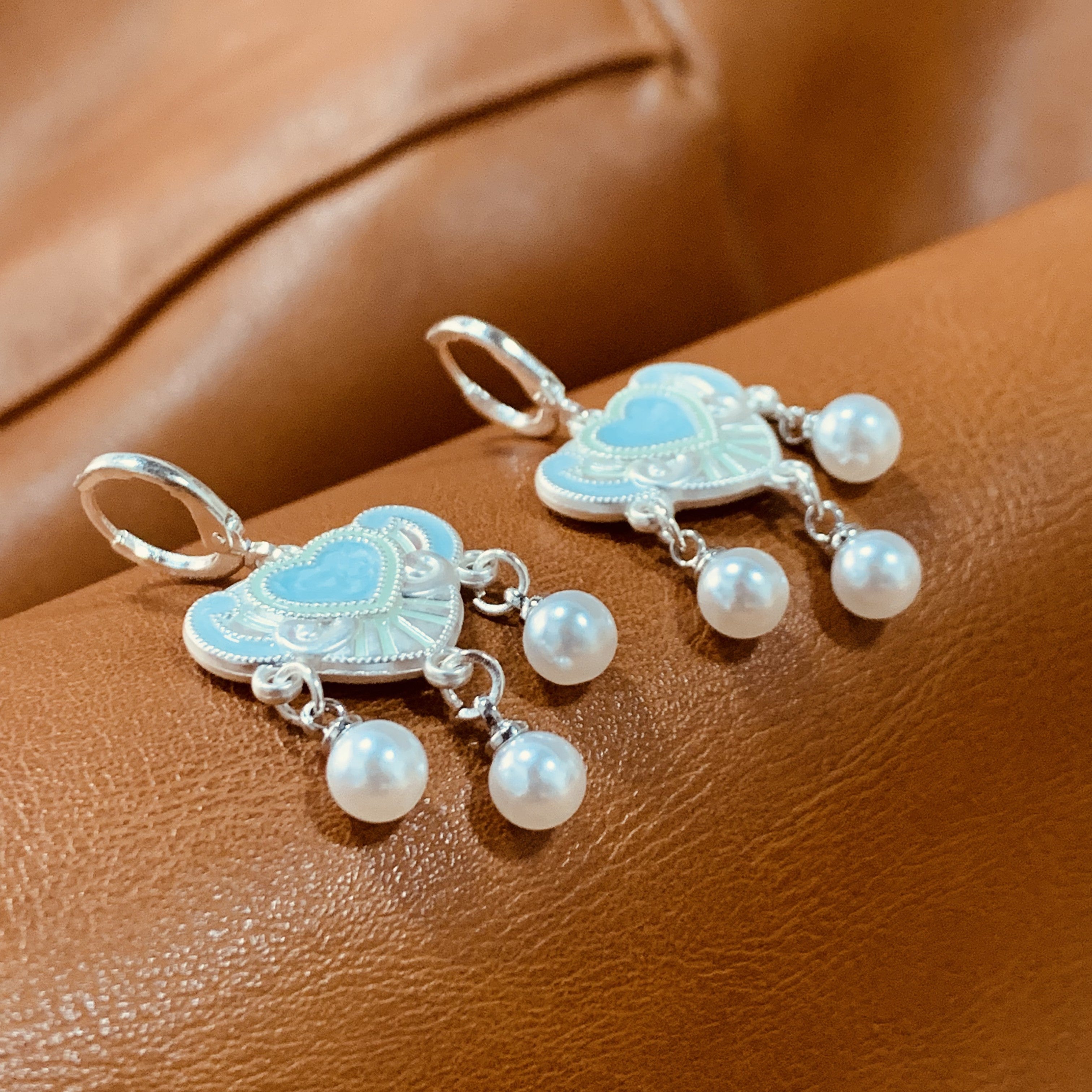 Cute Heart Pearl Dangle Earrings