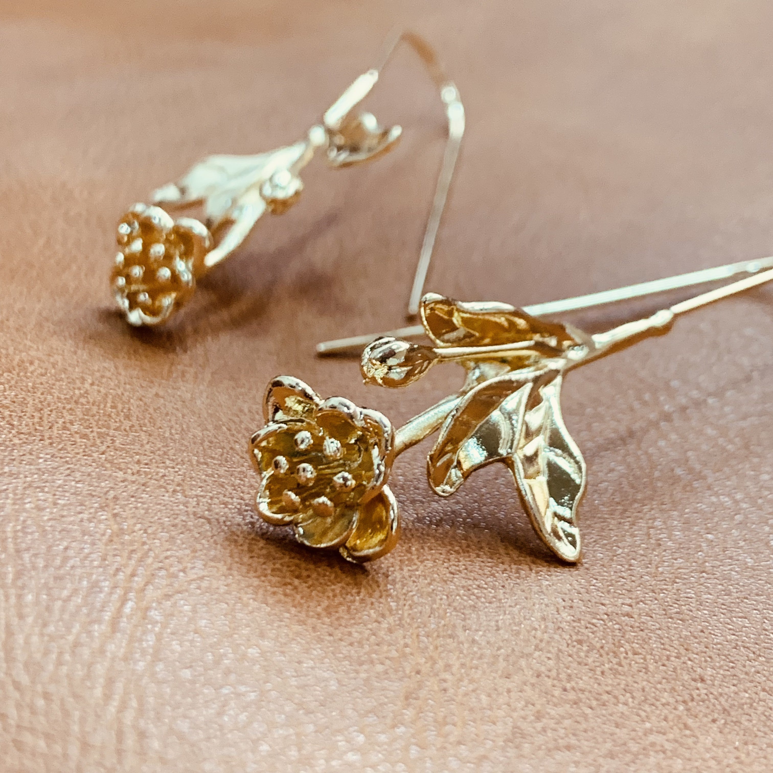 Elegant Gold Freesia Flower Earrings