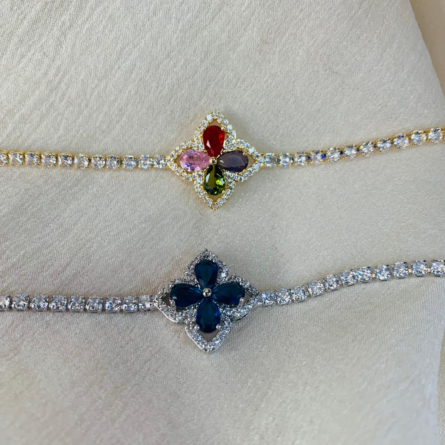 4-Leaf Crystal Tennis Bracelet–6.7 Inches | Matching BFF Gift Set | Gift For Her