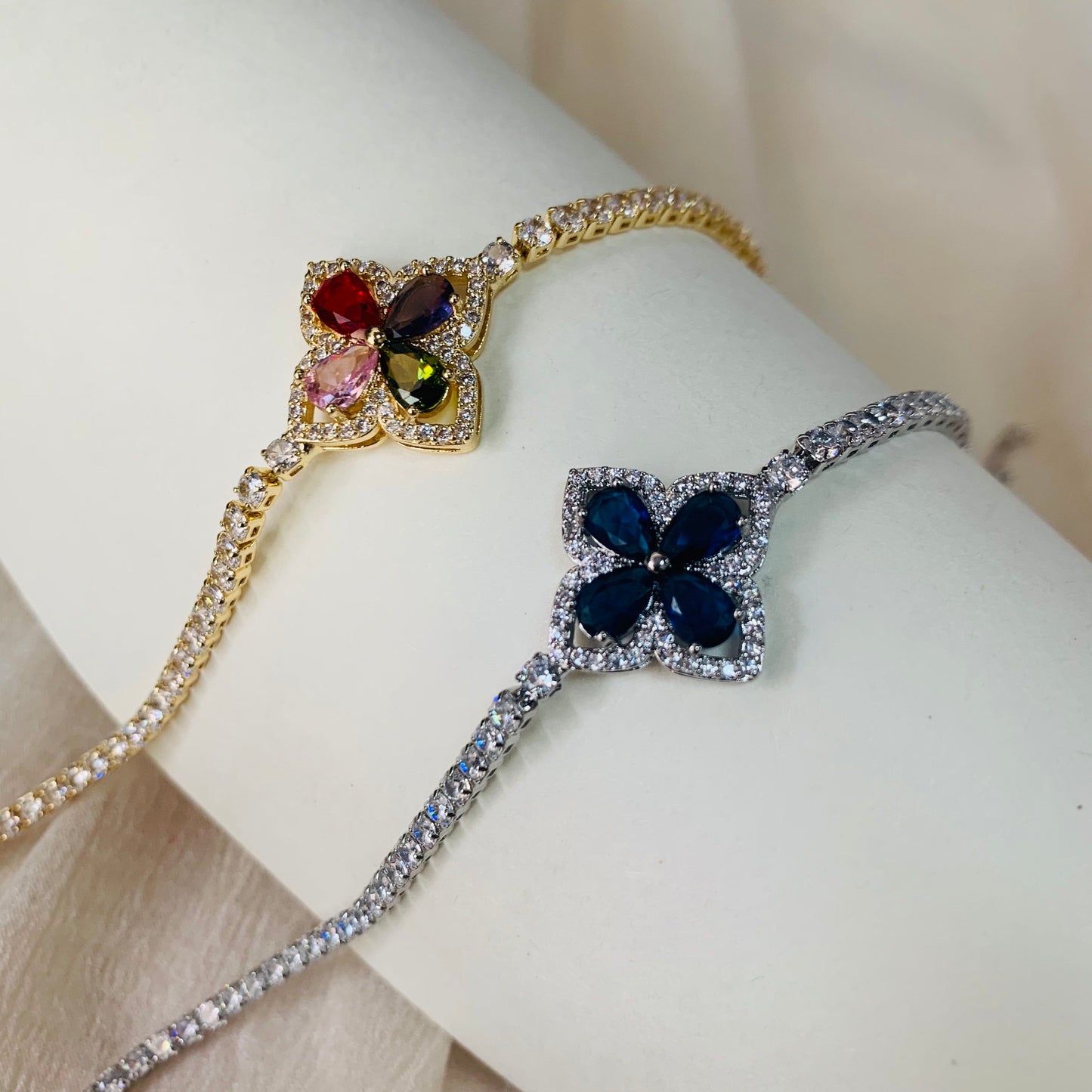 4-Leaf Crystal Tennis Bracelet–6.7 Inches | Matching BFF Gift Set | Gift For Her
