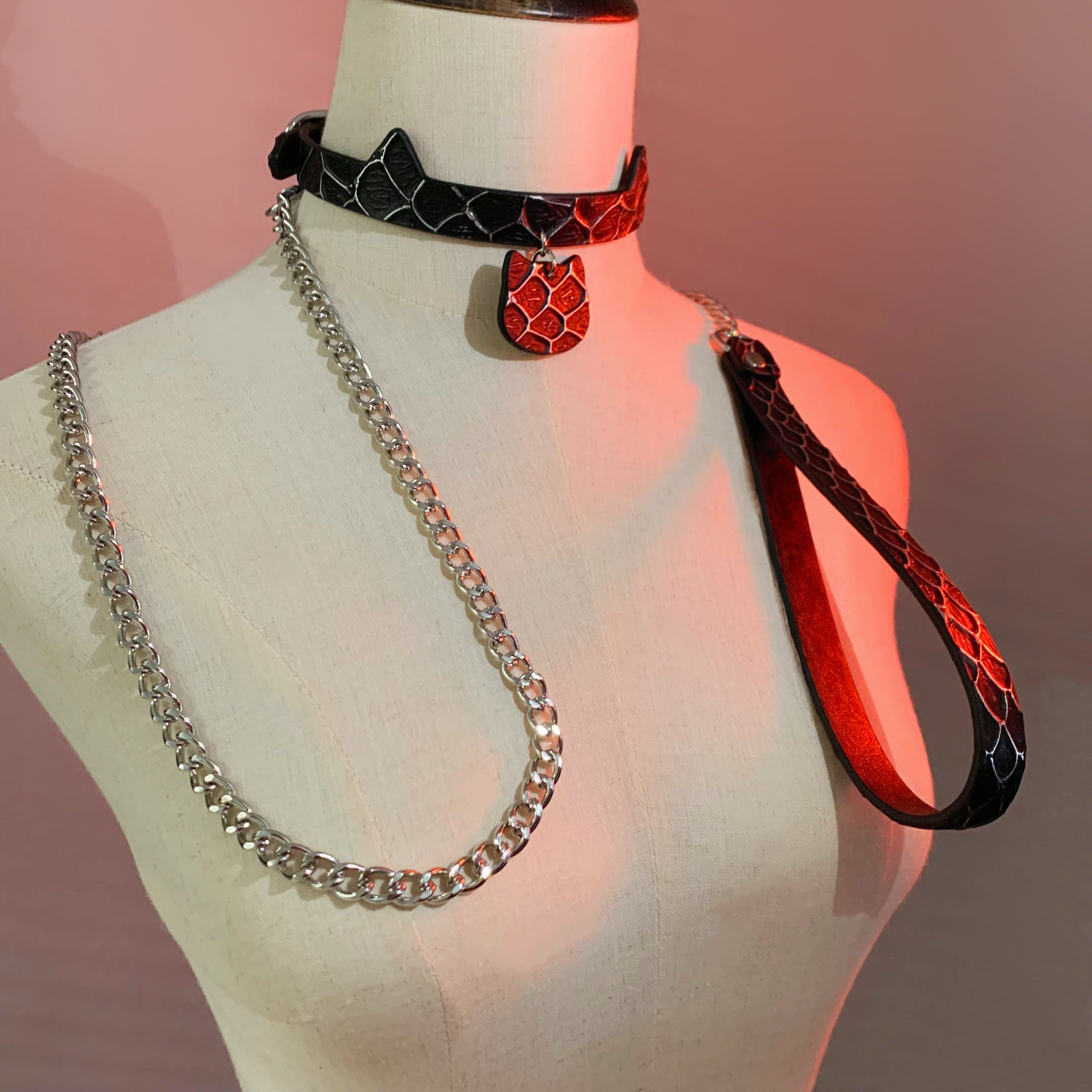 Scale Leather Collar & Chain Leash Set