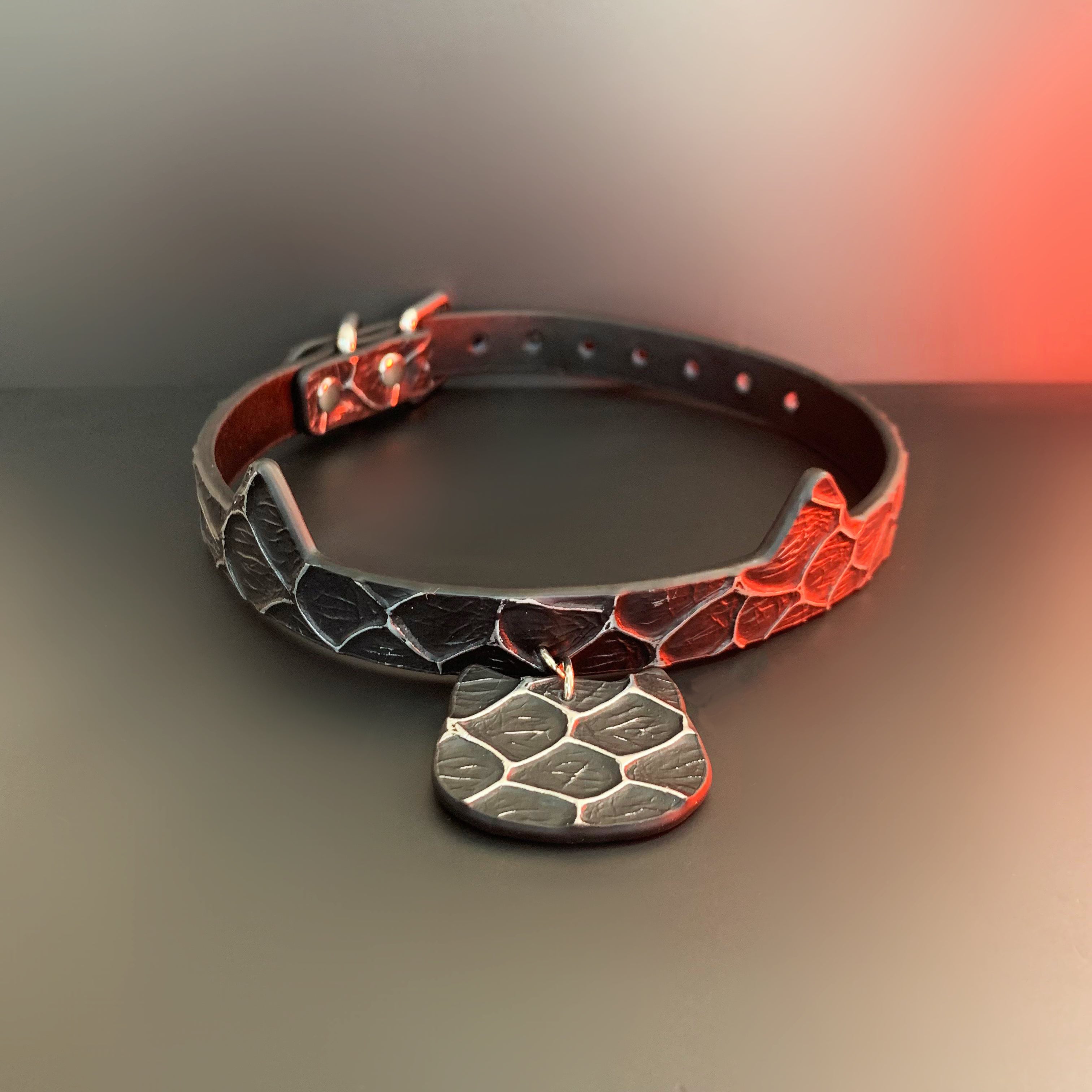 Scale Leather Collar & Chain Leash Set