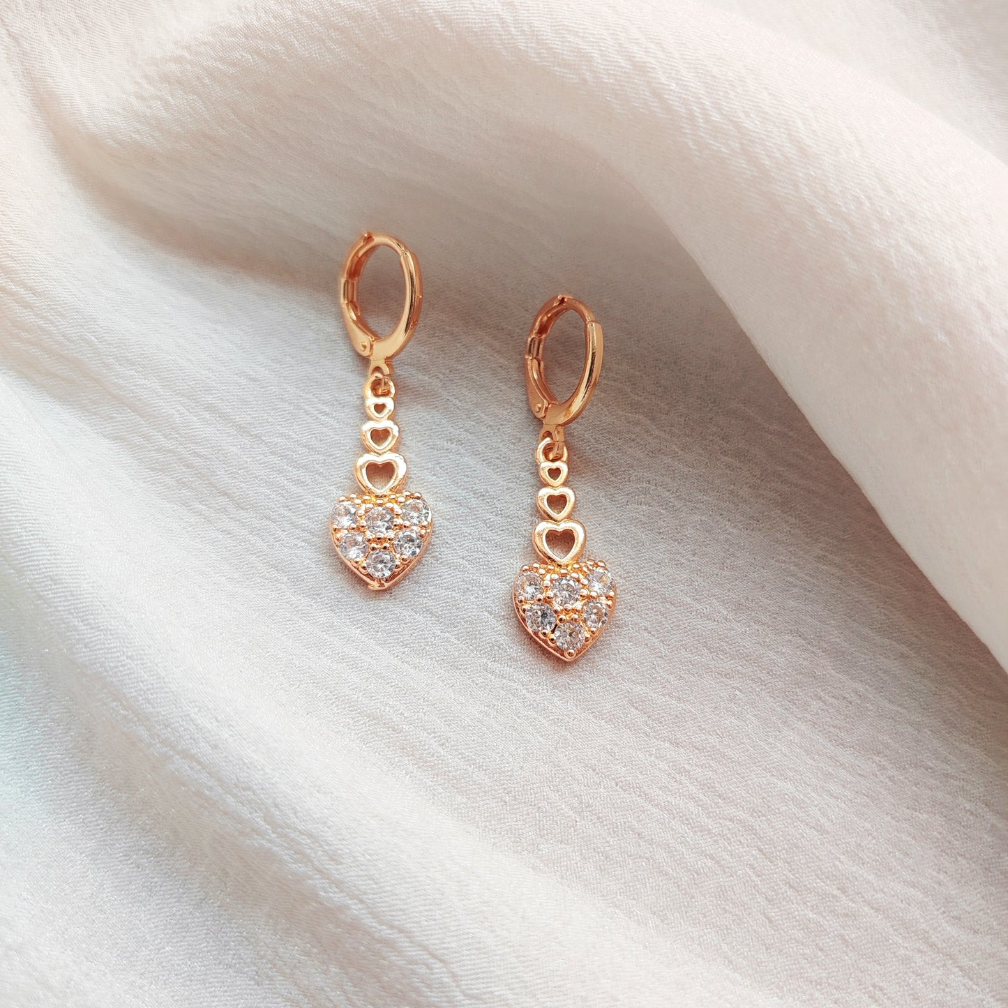 Gold Heart Dangle Earrings | Y2K Cute Linked Heart Chain | Lightweight CZ Drop Earrings | Romantic Everyday Earrings | Dainty Gift for Her