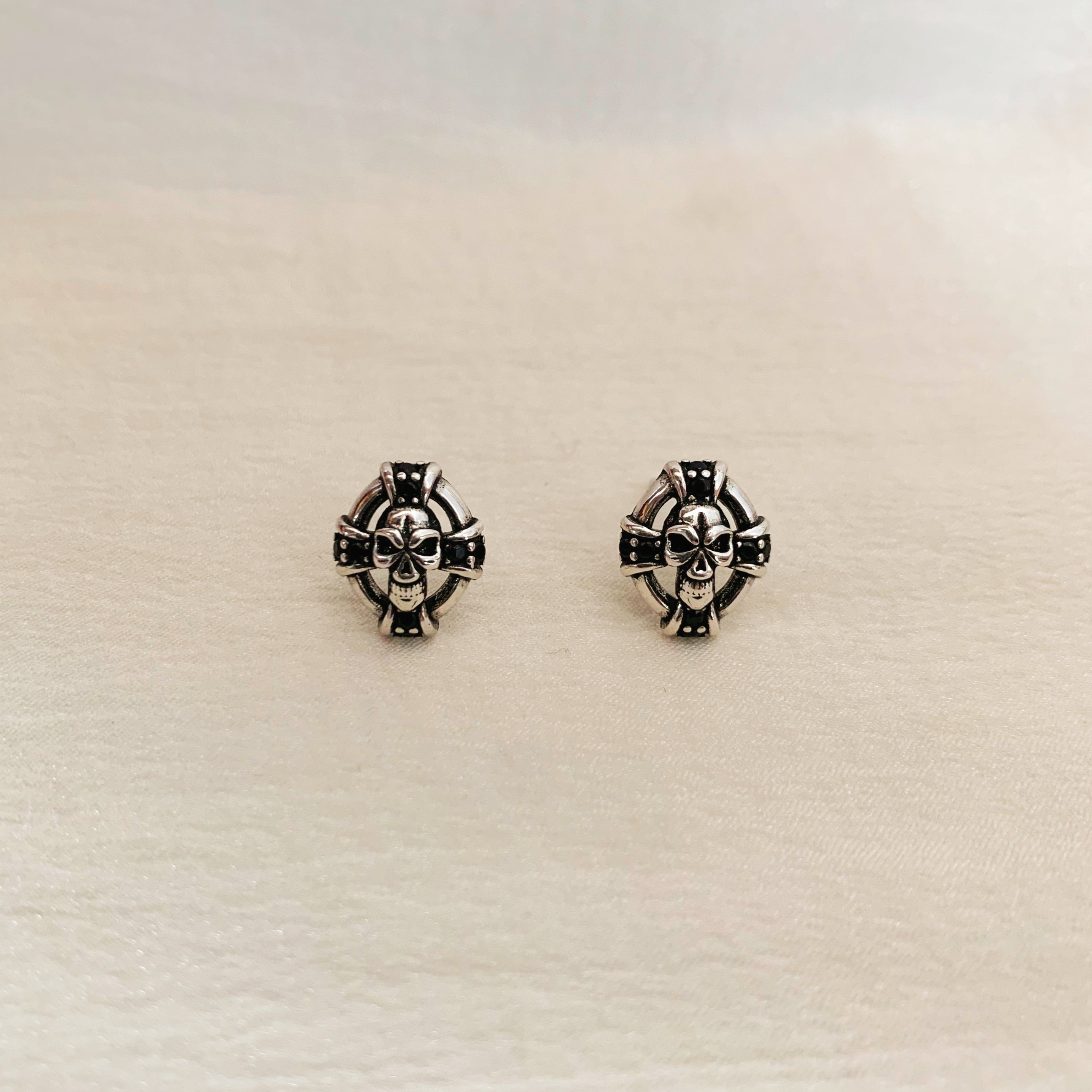 Unisex Silver Skull Studs