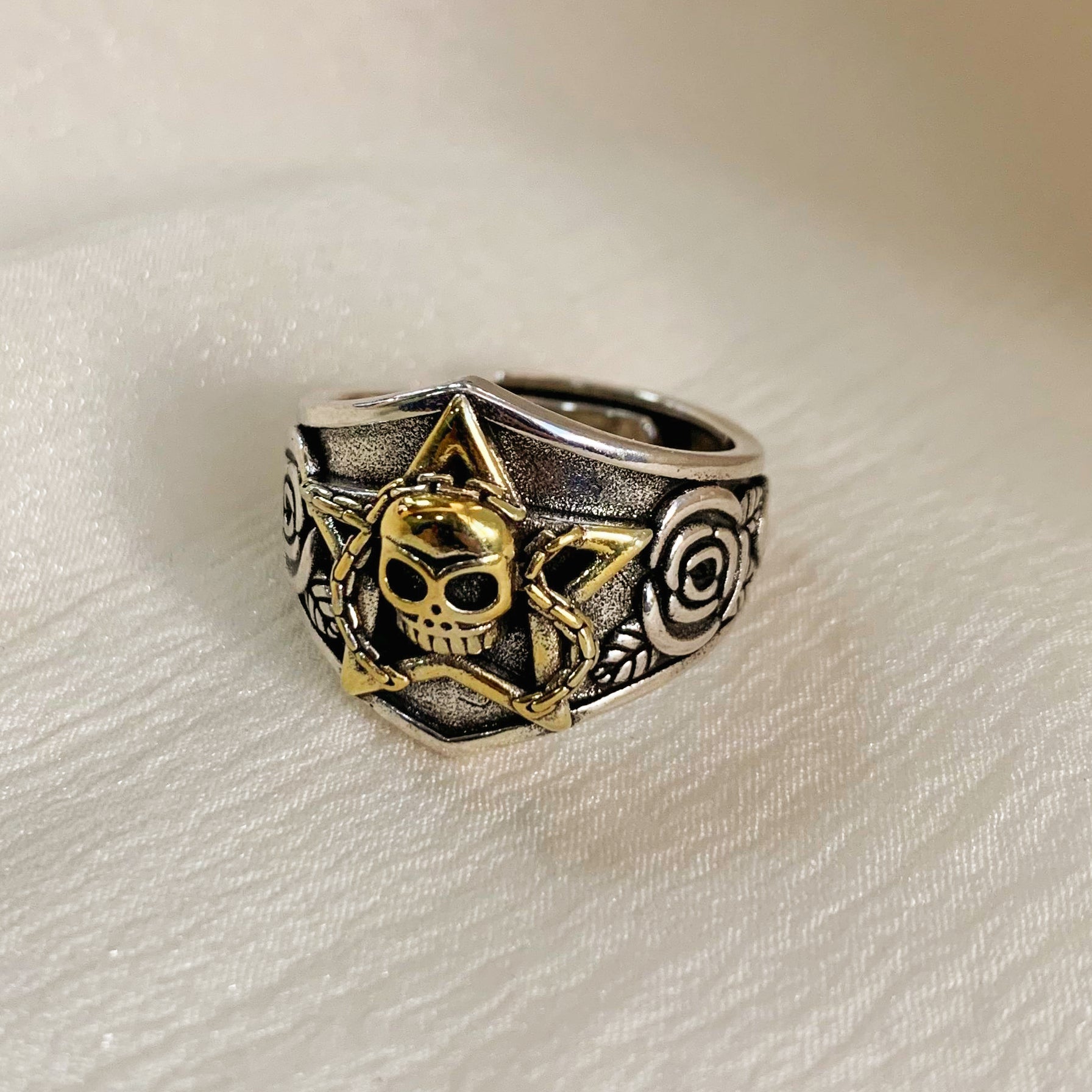 Unisex Gothic Pentagram Skull Ring