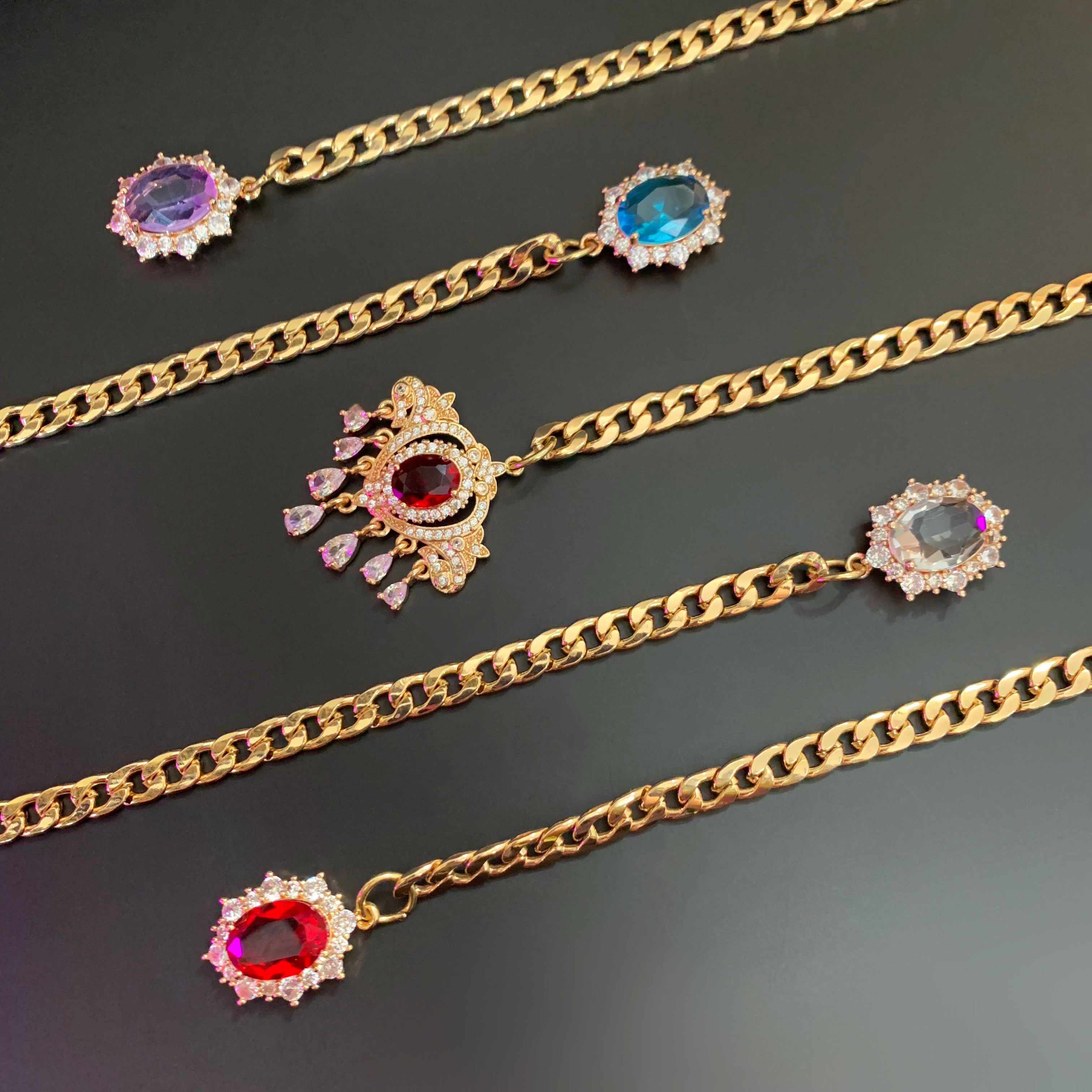 Chain Necklace with Gemstone Pendant