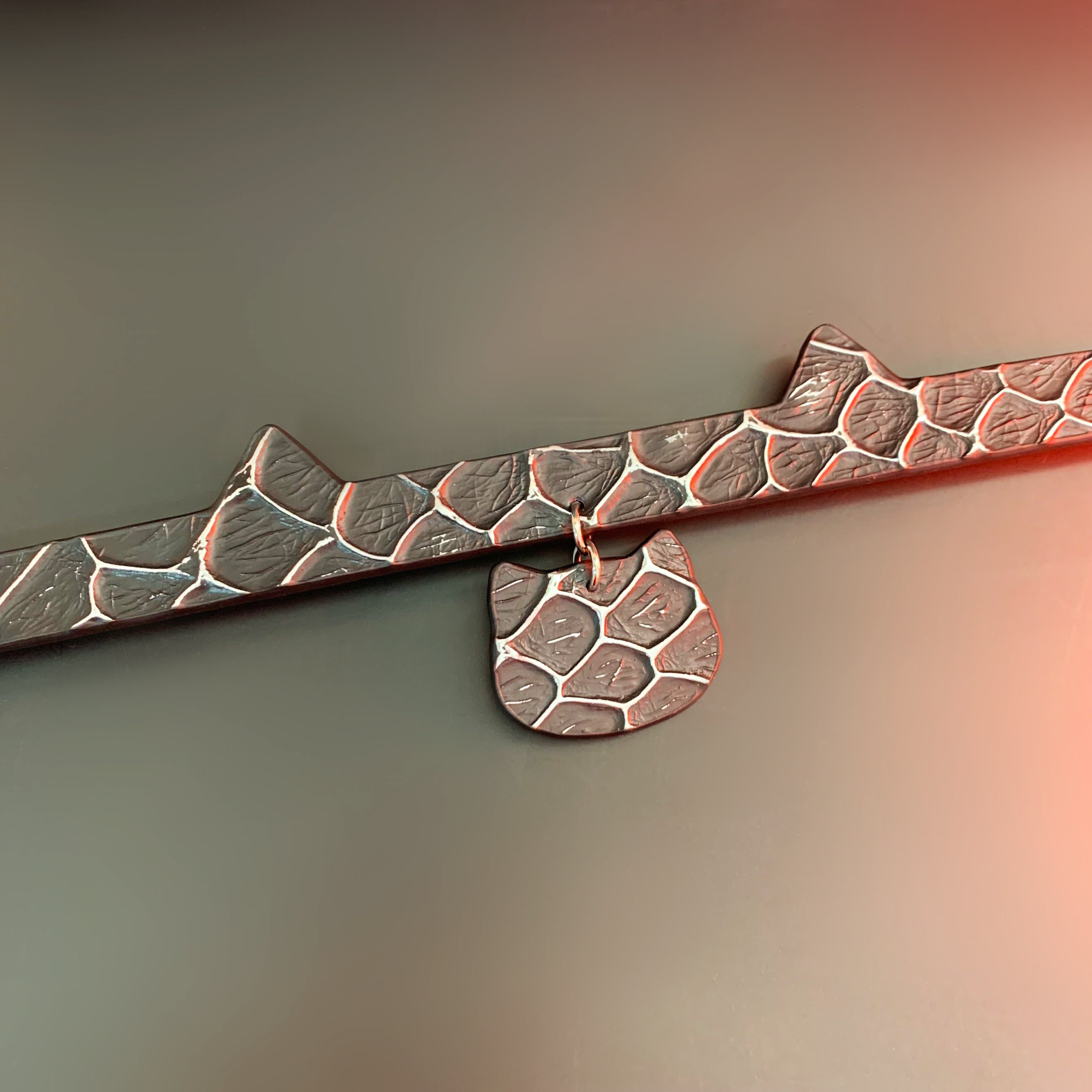 Scale Leather Collar & Chain Leash Set