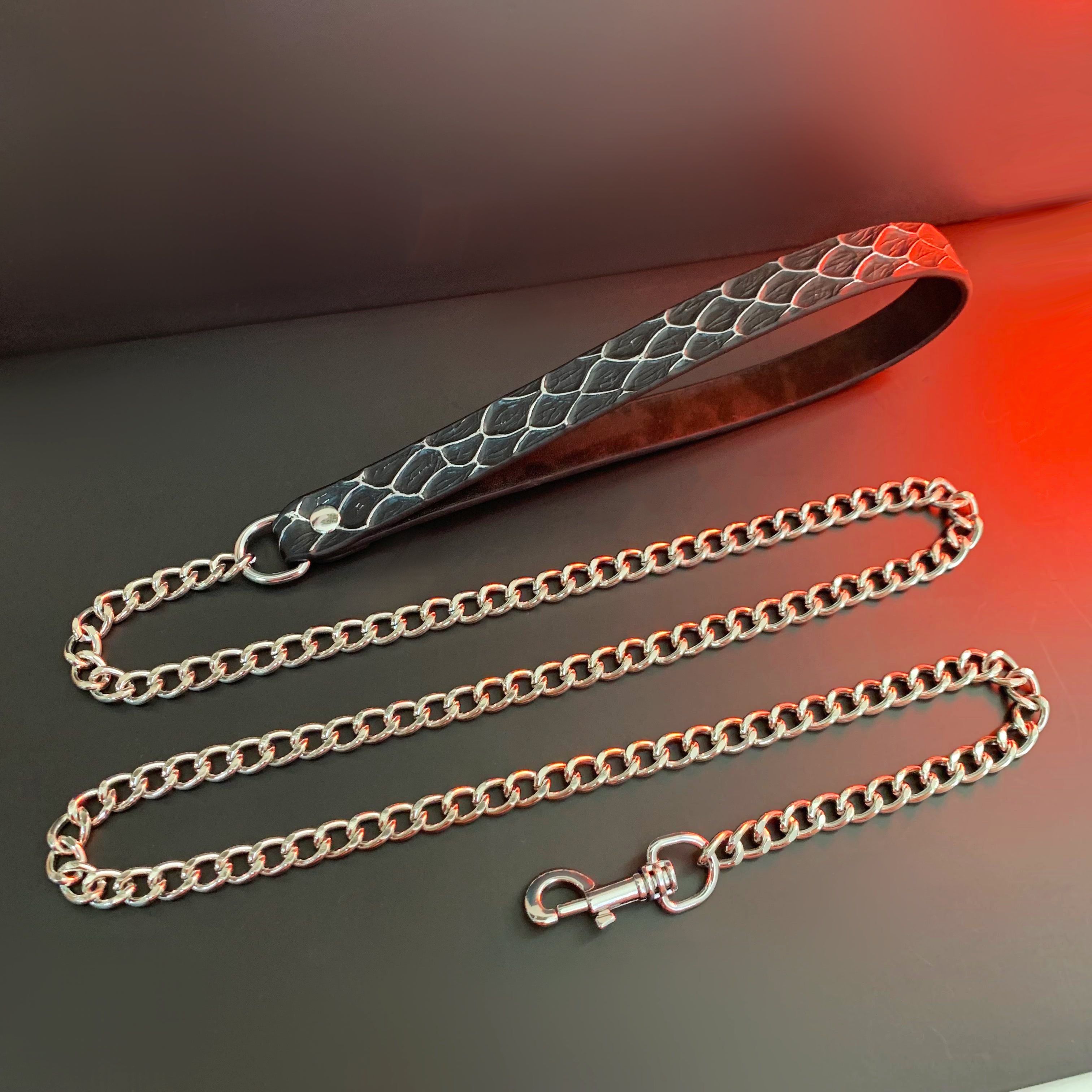 Scale Leather Collar & Chain Leash Set